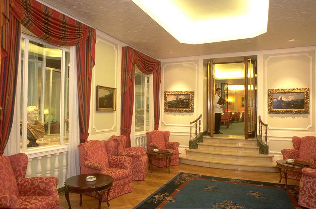 Hotel Victoria Rome Interior photo